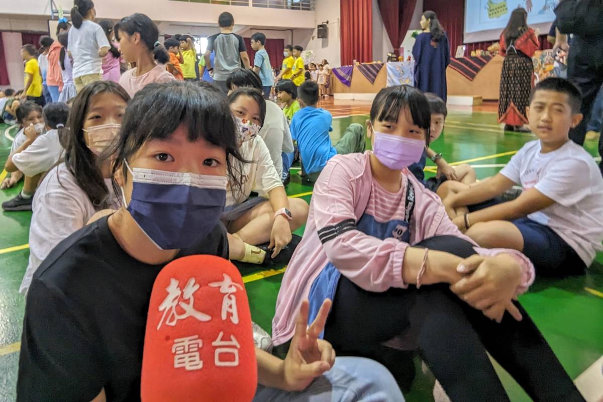 張同學表示，今年教師節體驗泰國的拜師禮，讓她覺得很溫馨