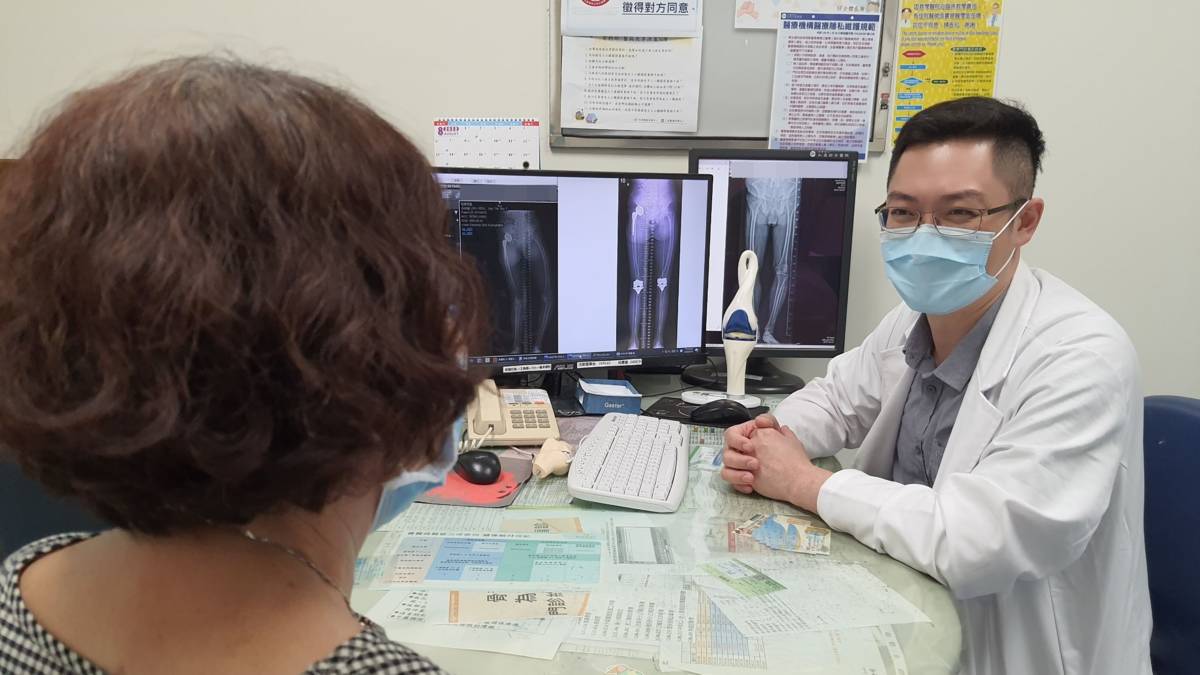 大里仁愛醫院骨科部黃贊文部長