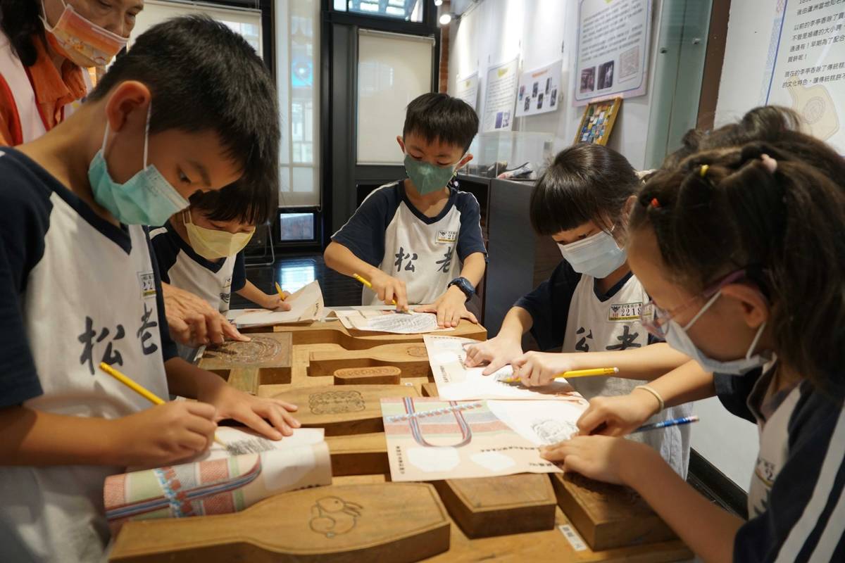 透過「百年風華大稻埕」特展，讓小朋友了解大稻埕發展歷程