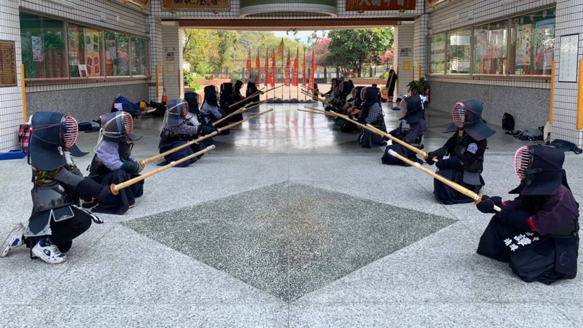 中山國小劍道社合照1