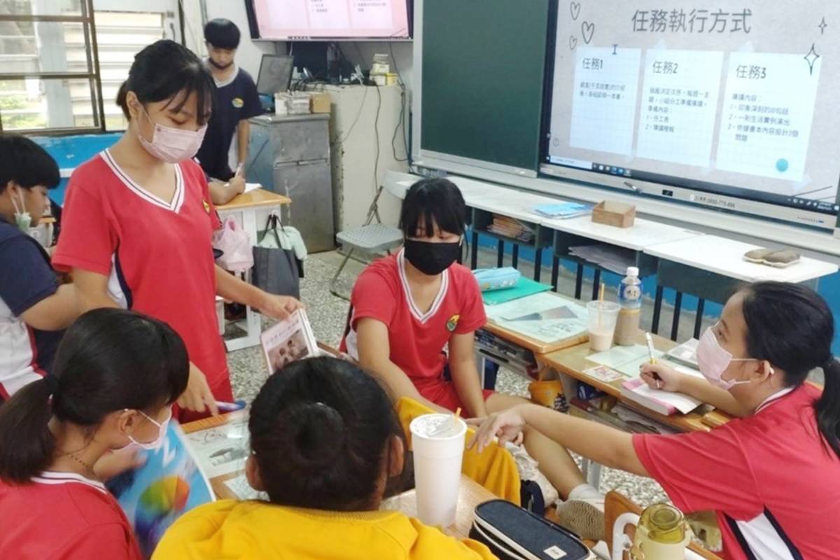大武國中學生在課堂培養好品格。(大武國中提供)
