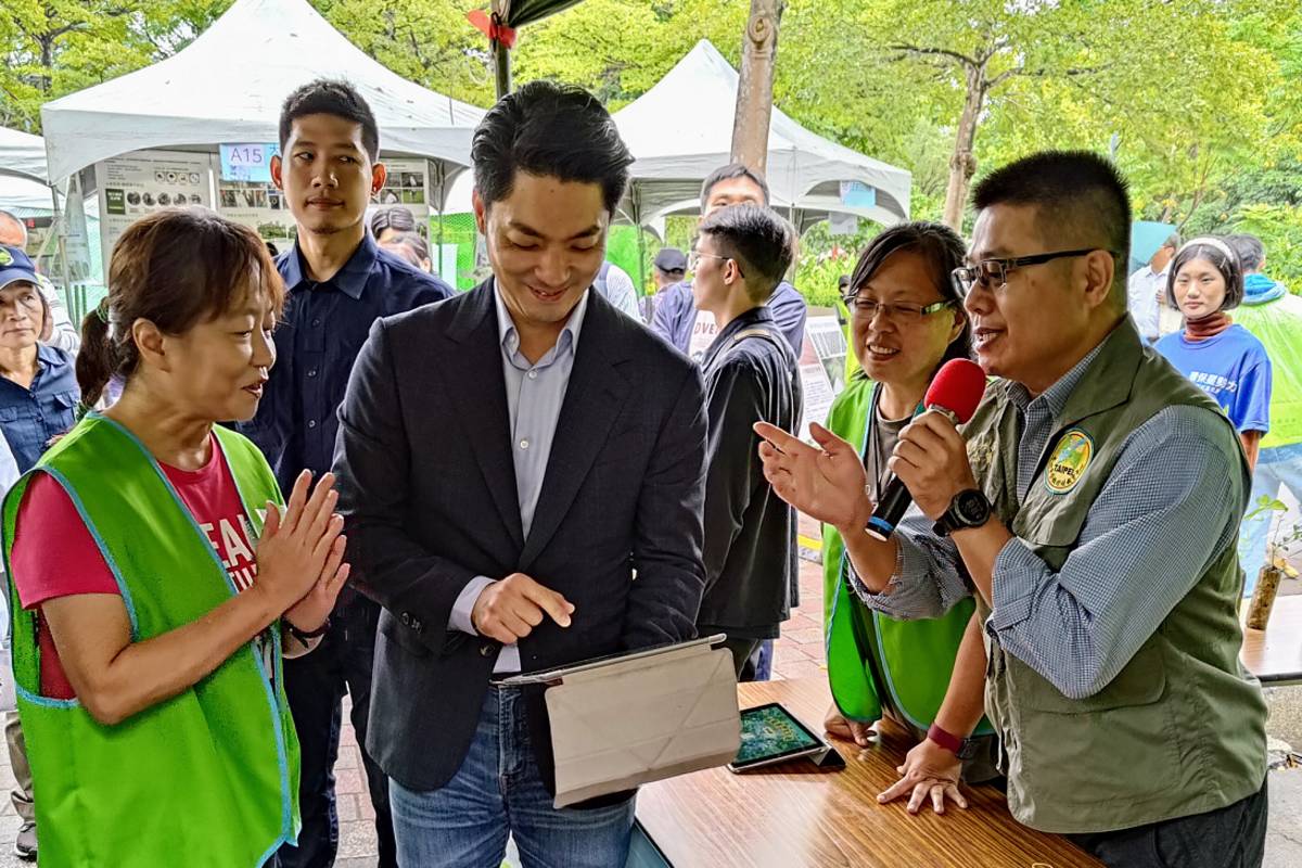 蔣萬安市長體驗App遊戲(圖片提供:北市學校環教中心)