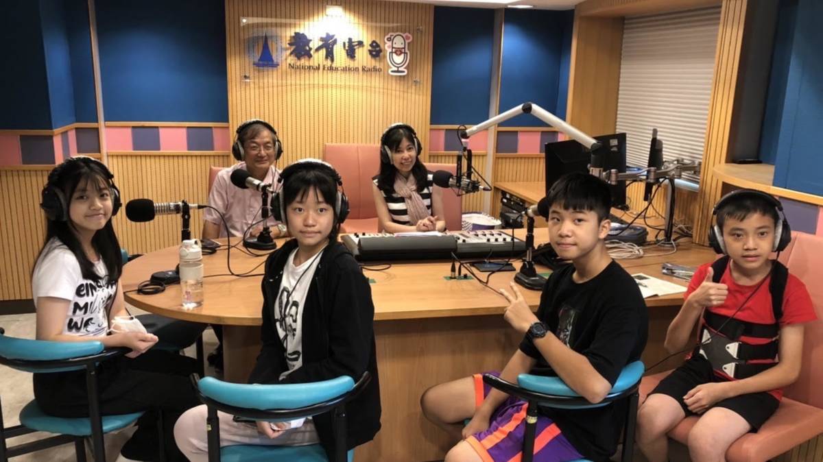 青春創學院節目小幫手們.jpg