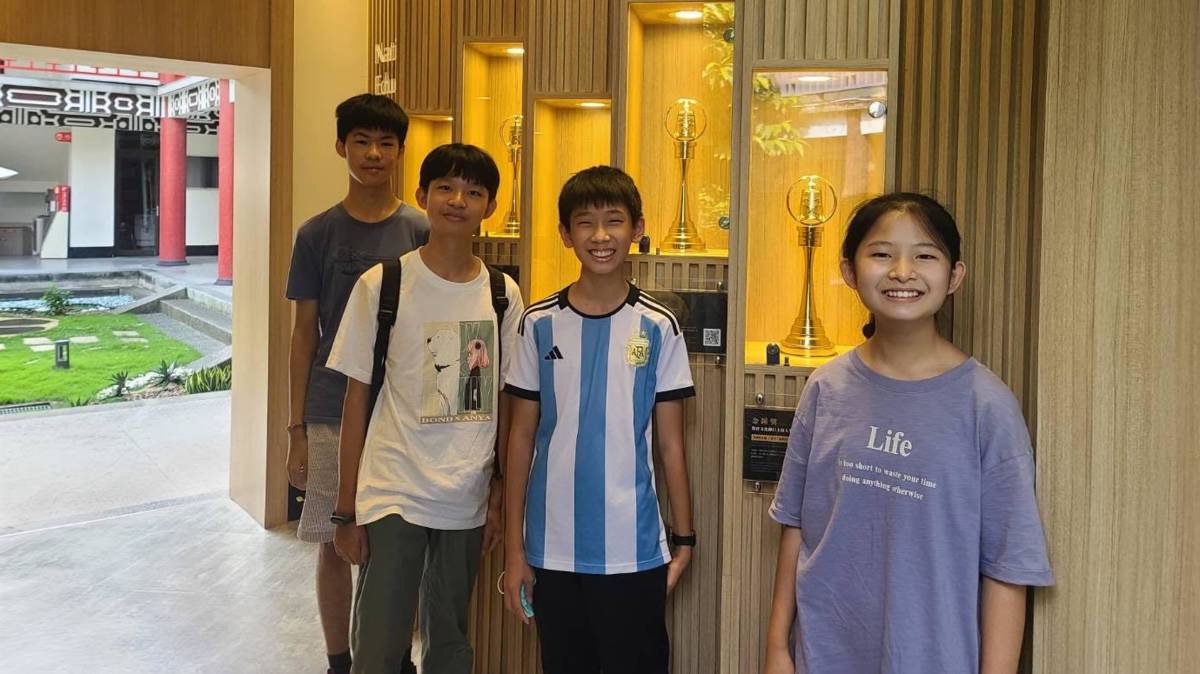 科展研究如何做~受訪同學.jpg