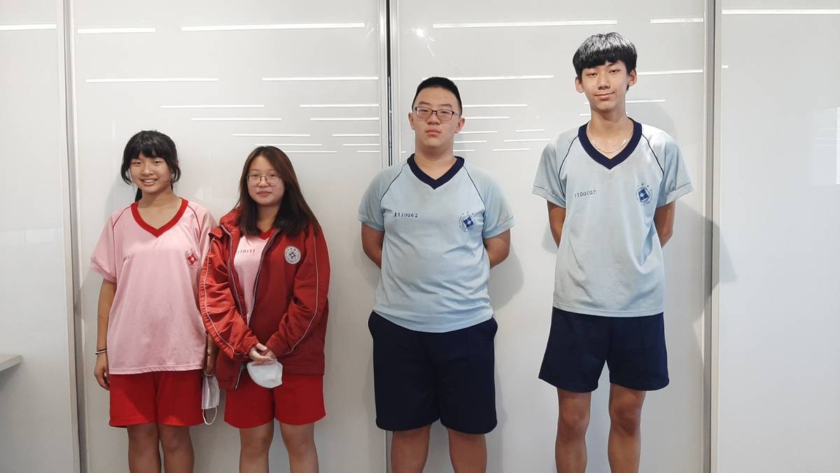 受訪學生（左起）魏亞芯、蔡美岑、蔡宜佑、柯柏鳴