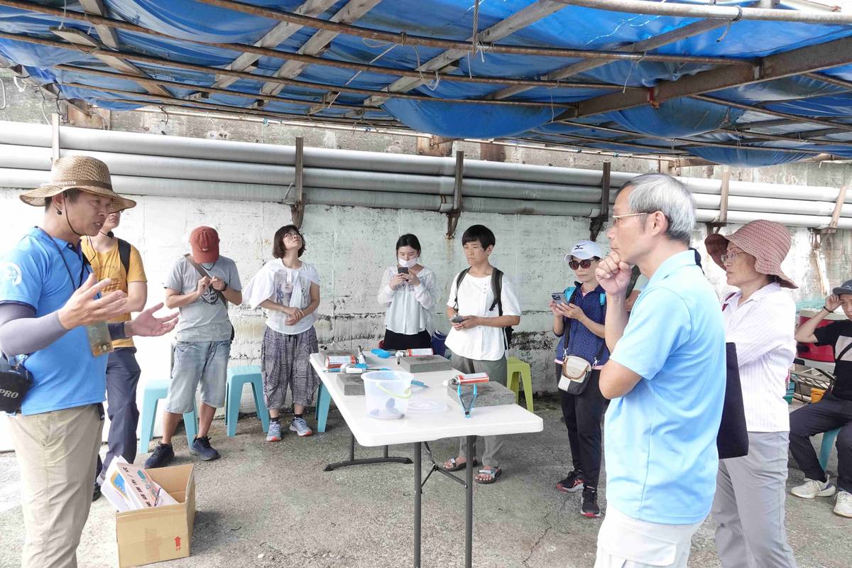 新北市農業局邀請基隆市、臺北市、新北市及桃園市中、小學教師共20人前往貢寮區「鮮物本舖」辦理食農漁教育合作交流會