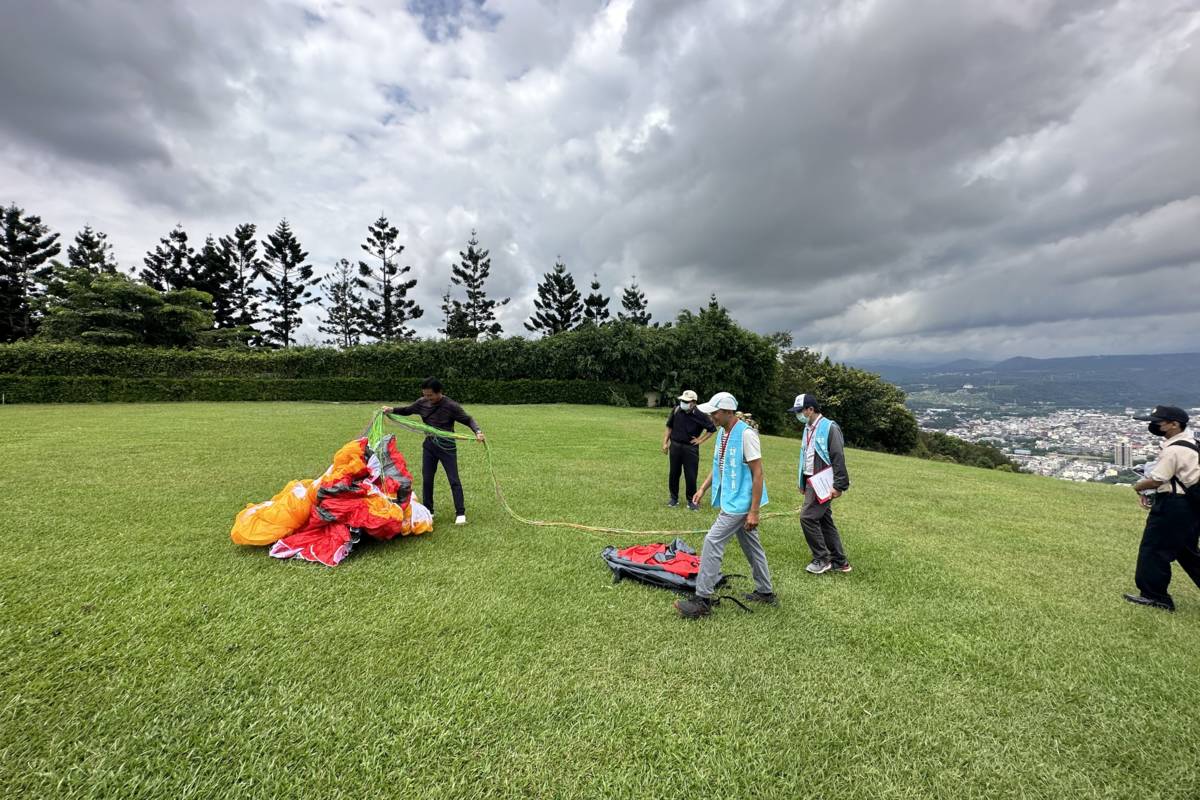 體育署今年(112年)7至9月間會同各縣市體育及消保單位，至全臺各無動力飛行場經營場地進行查核 (體育署提供)