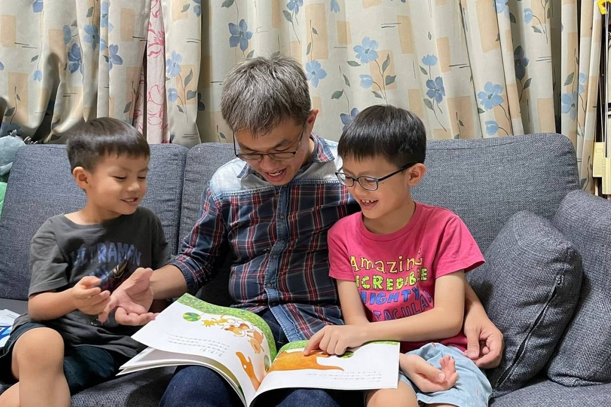 嘉義市宣信國小推動親子在家共讀