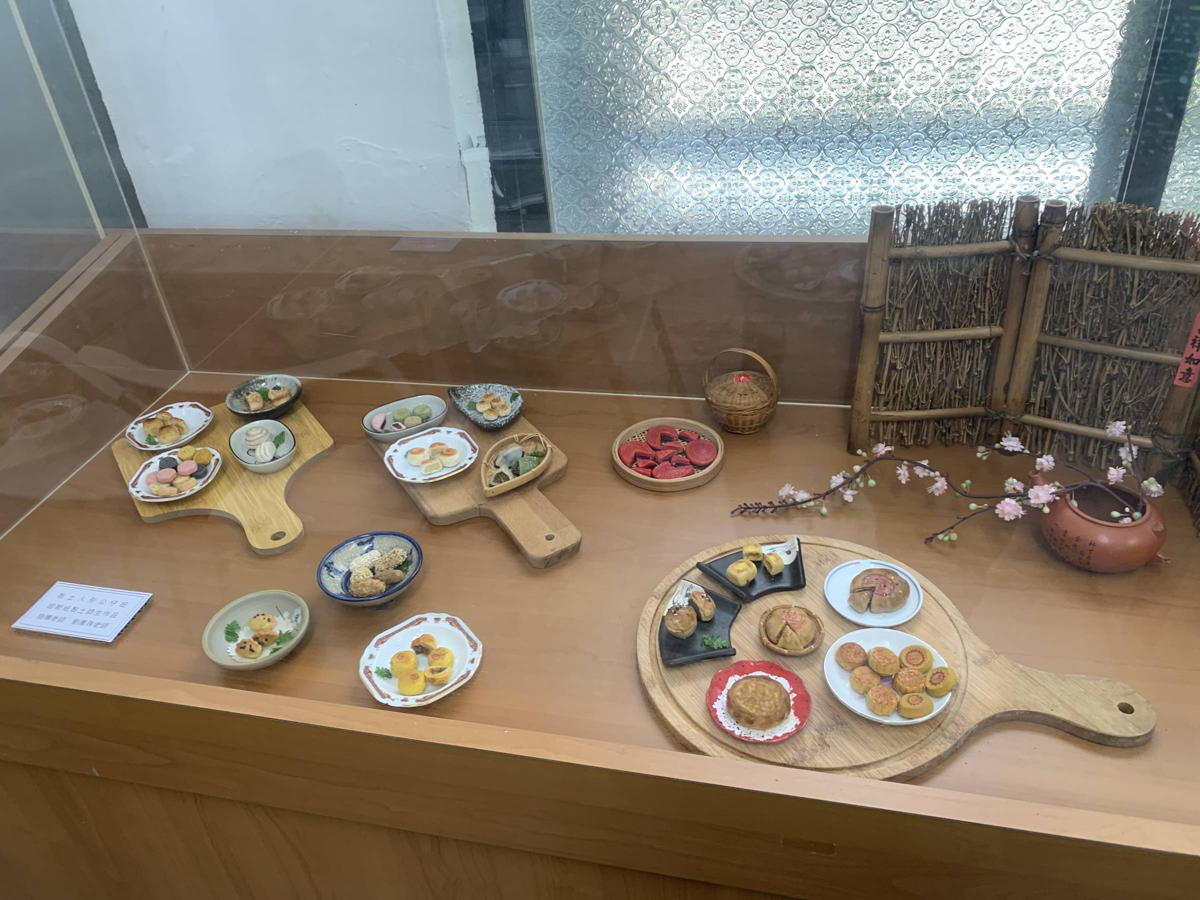 基隆社大學員米雕作品，介紹基隆傳統米食