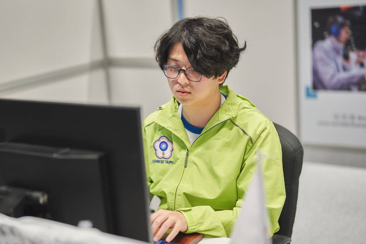 青年組奪得商務軟體設計金牌的新北高工畢業生賴韋呈(照片授權自OPEN技職)