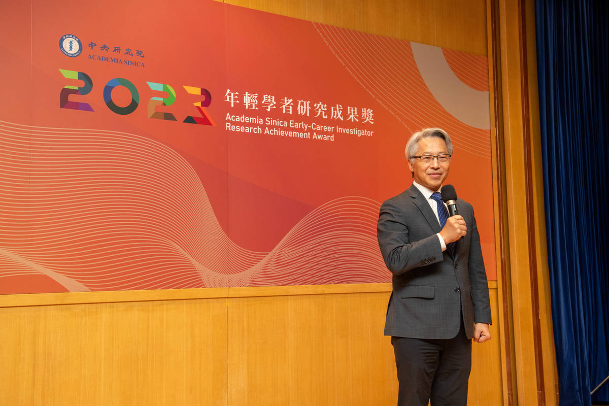 廖俊智院長表示，「年輕學者研究成果獎」鼓勵學者從事創新性與具有影響力的研究工作
