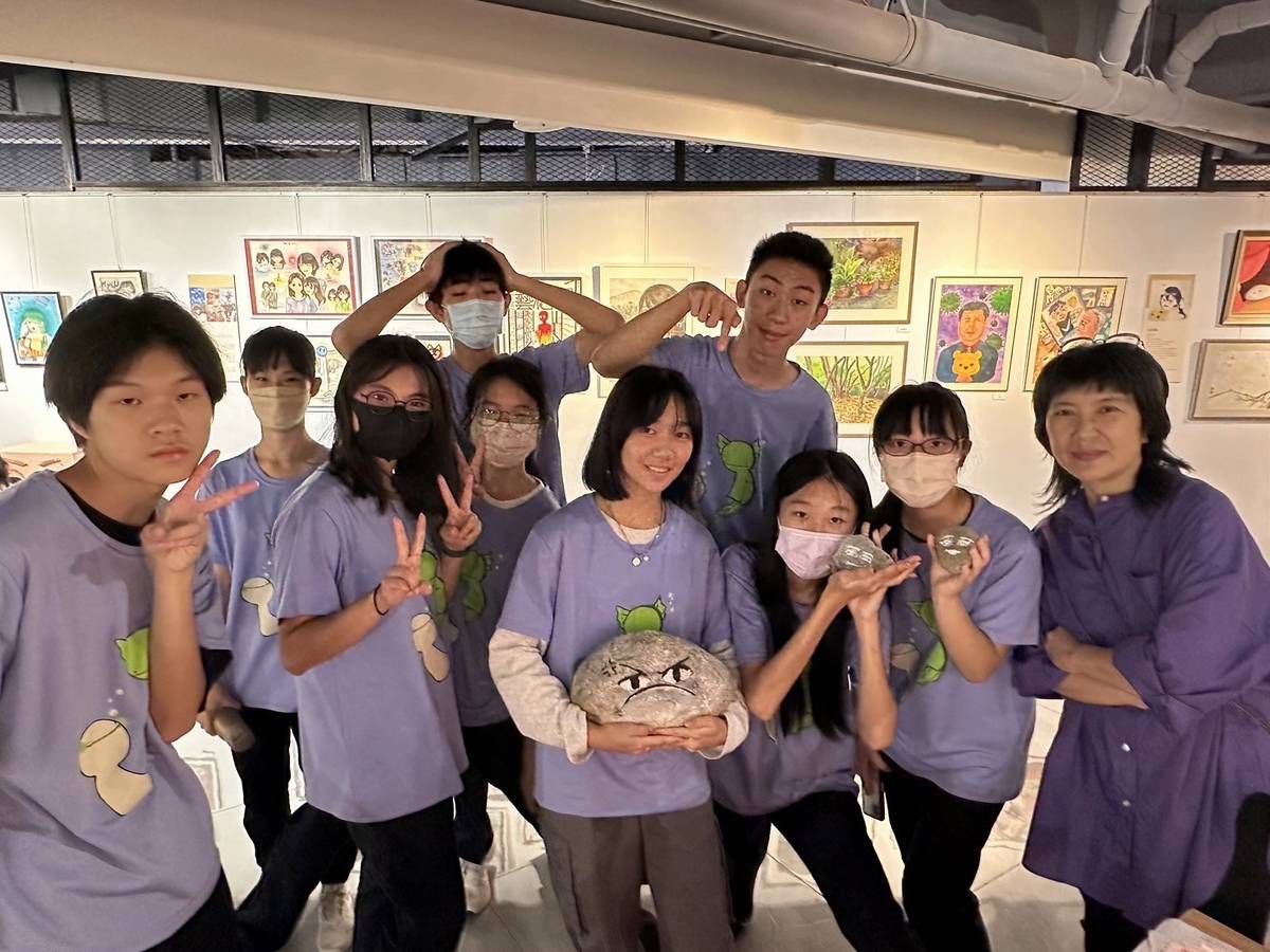 受到淡中美術班同學歡迎的班寵-「王安石」