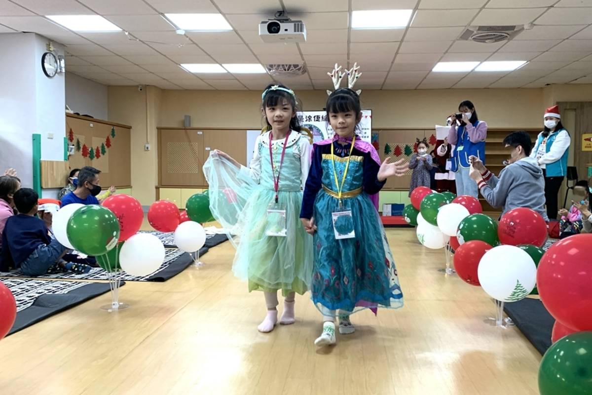 孩子走秀展現自信