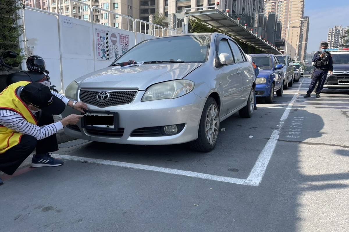 高市所於新年度開始，積極聯手交通局停管單位與警察機關，針對已註銷號牌卻仍使用之車輛，強力查緝！