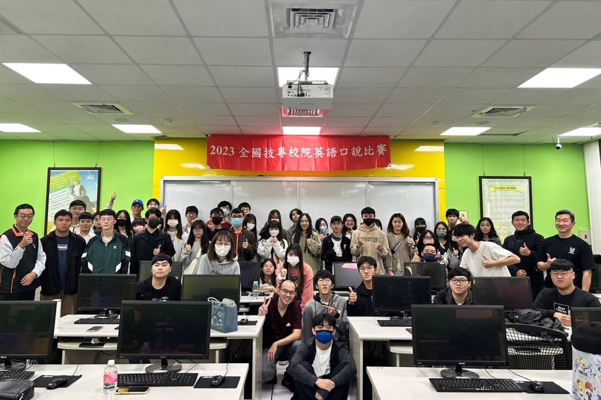 全國技專校院英語口說比賽  龍華學子榮獲14大獎