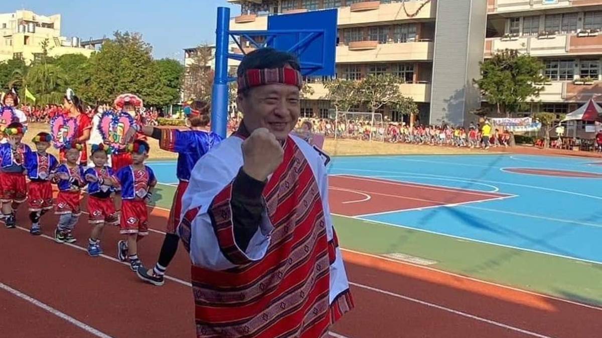 臺中市岸裡國民小學楊朝銘校長