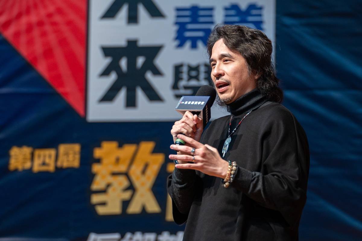 臺灣素養教育協會理事長葉丙成分享，少子化社會下每個孩子都成為支撐臺灣未來的關鍵