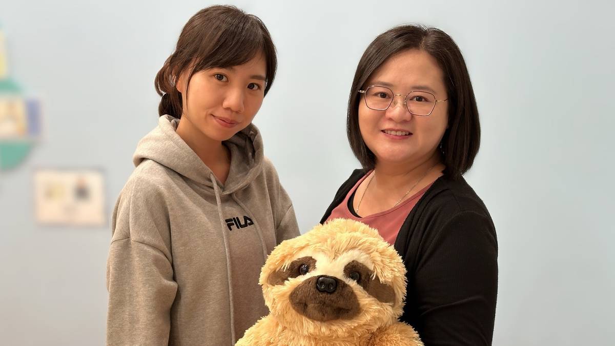 玩轉學堂陳育榕老師與主持人彭欣怡老師一起分享幼兒早期教育