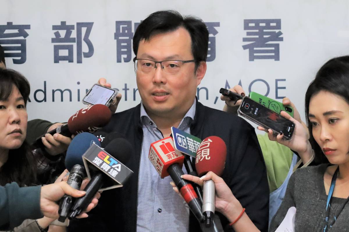 教育部體育署鄭世忠署長針對近日亞洲盃資格賽相關議題，已與中華籃協研商未來方針。 (照片由體育署提供)