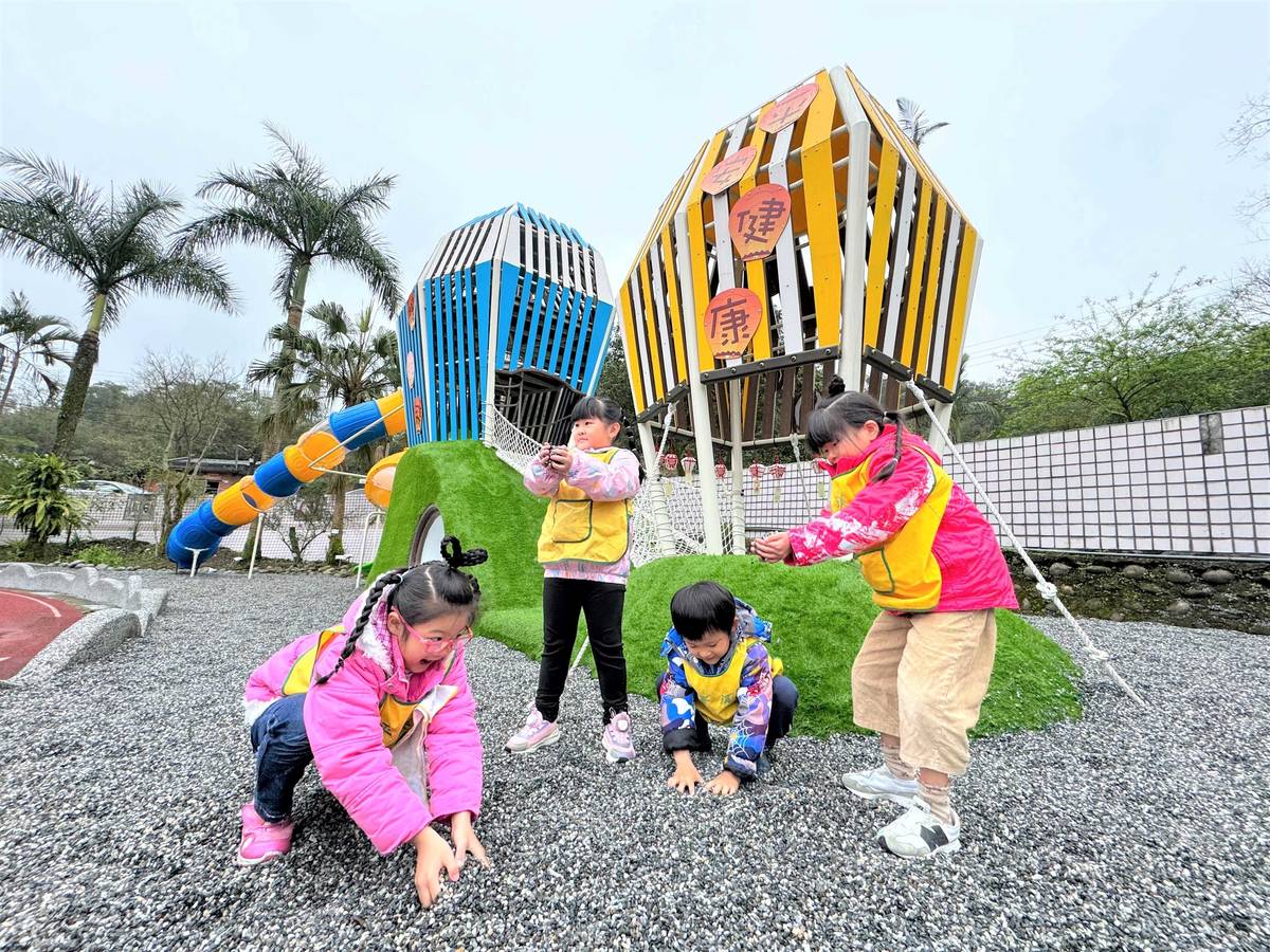 平安健康 夢想起飛遊戲場