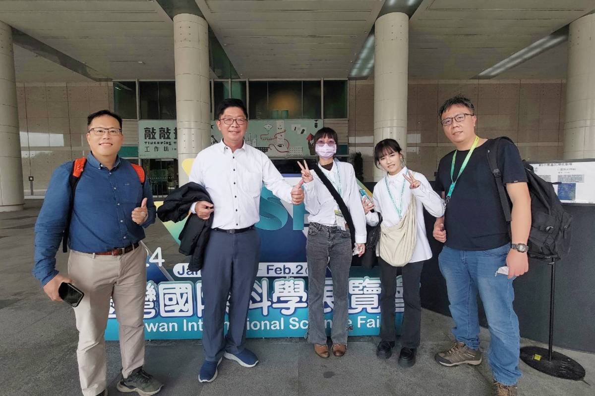 仁武高中黃玉涵、江妍慈 獲國際科學展覽會三等獎
