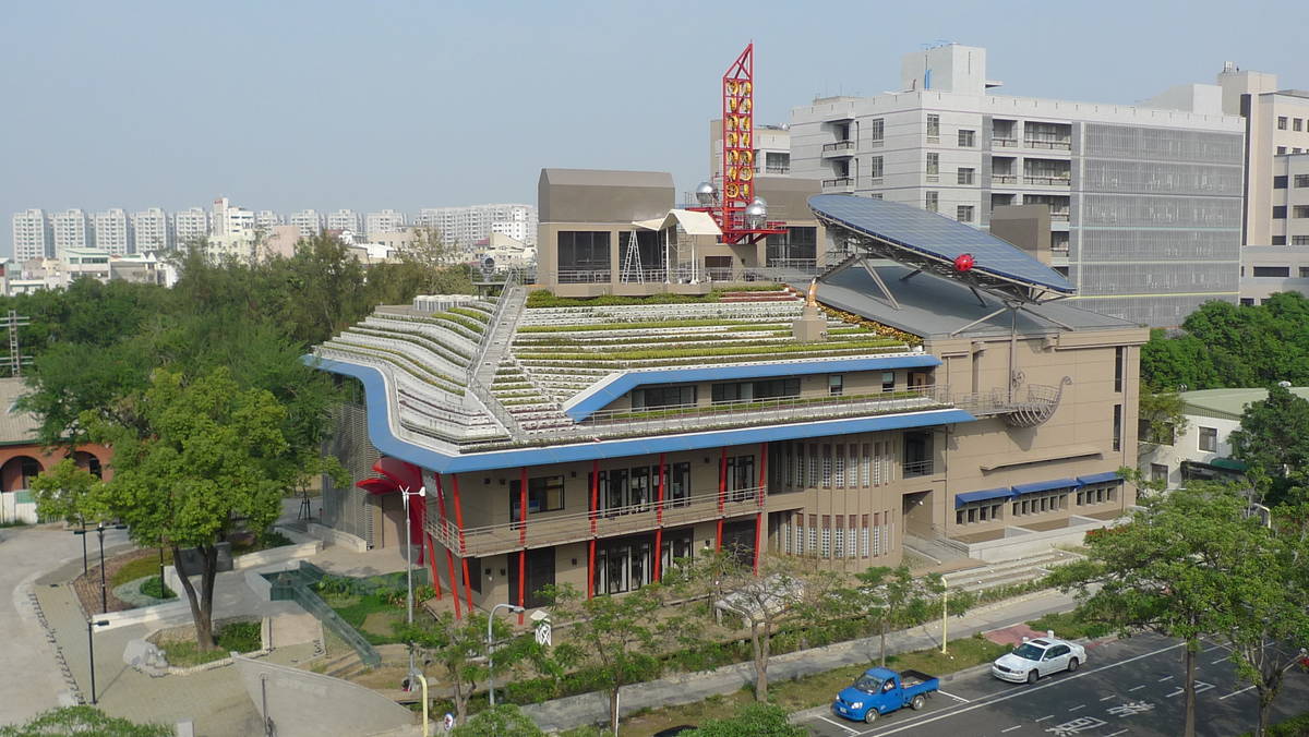 台灣第一座零碳綠建築～綠色魔法學校 遠觀