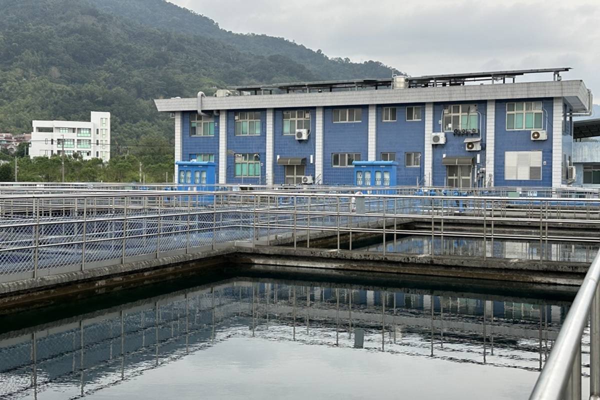 臺灣自來水公司在臺東利嘉淨水廠設置首座小型水力發電，首次邀請民眾觀摩。