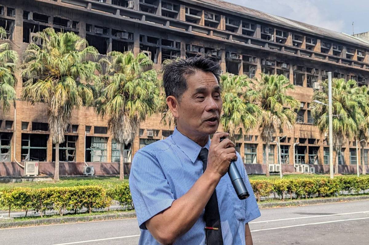 徐輝明校長說明火災與後續處理