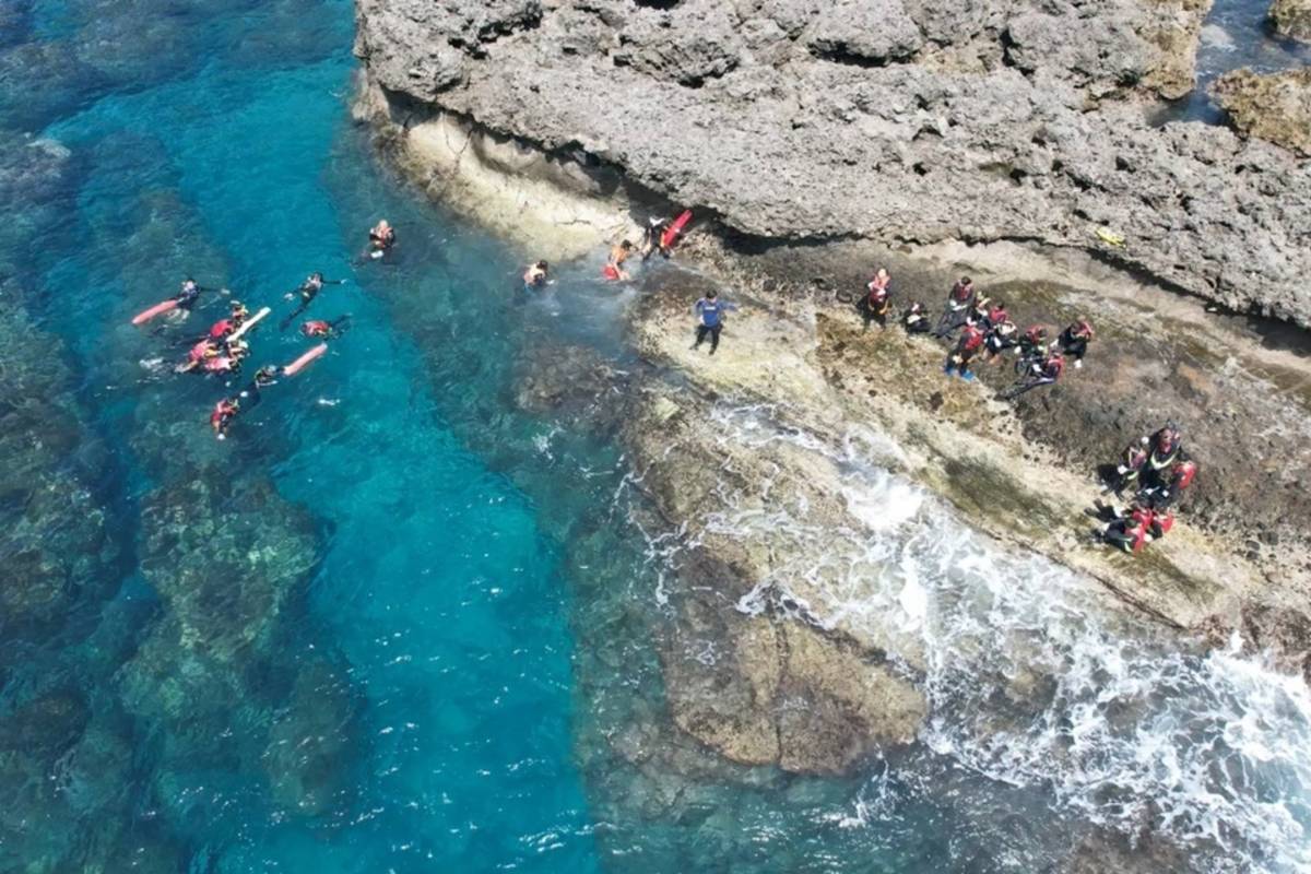 臺東縣長濱鄉長濱國中推動海洋教育邁入11年，帶領學生探索海洋、結合浮潛、衝浪、自立造舟、獨木舟划行等課程，用不同的角度與態度，感受海洋魅力。

 
