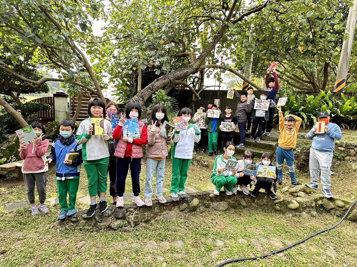 霄裡國小營造處處都是圖書館的悅讀環境