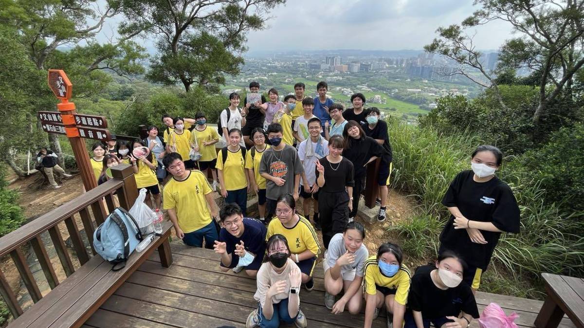 112學年第一次戶外教育~攀犁頭山竹北段稜線