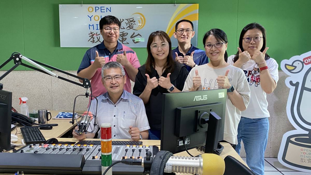彰化縣平和國小資訊團隊努力充實縣內首座XR共學中心