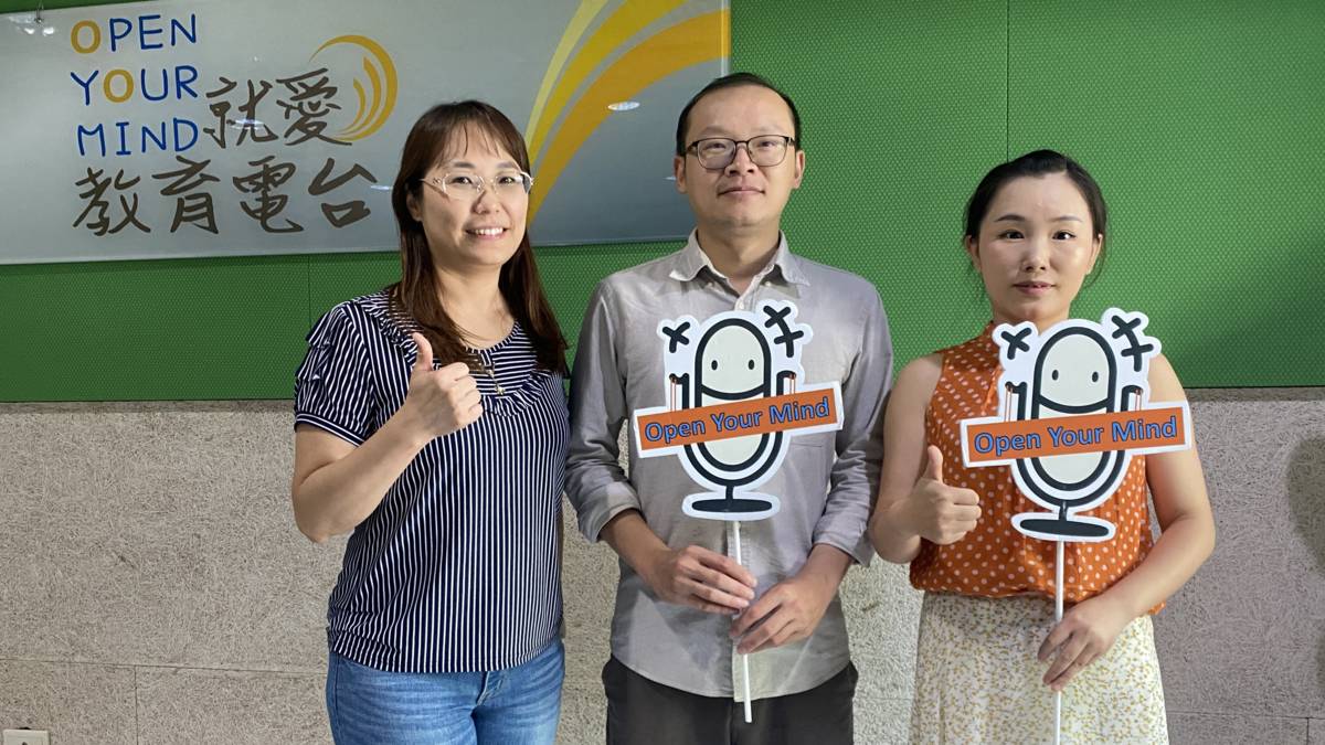 四川來的老闆娘(右)將最正統的家鄉味帶回中興新村