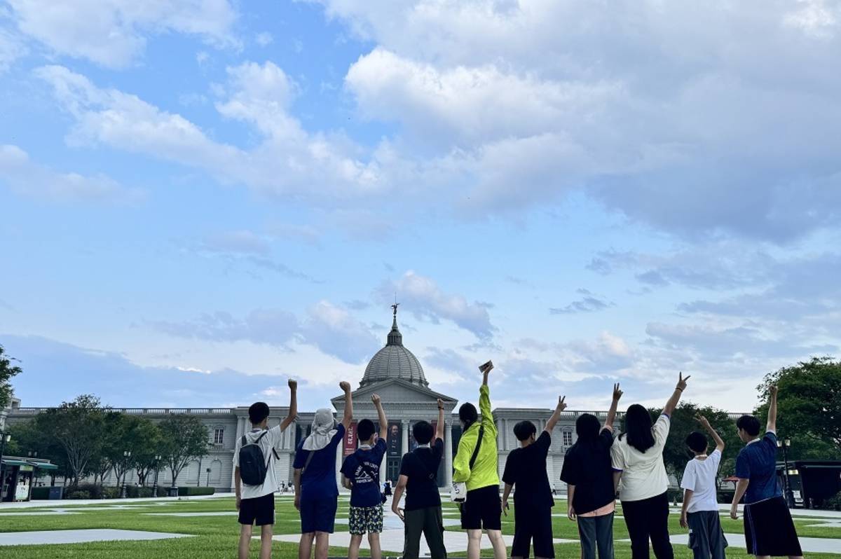 學生選擇自己想去的景點