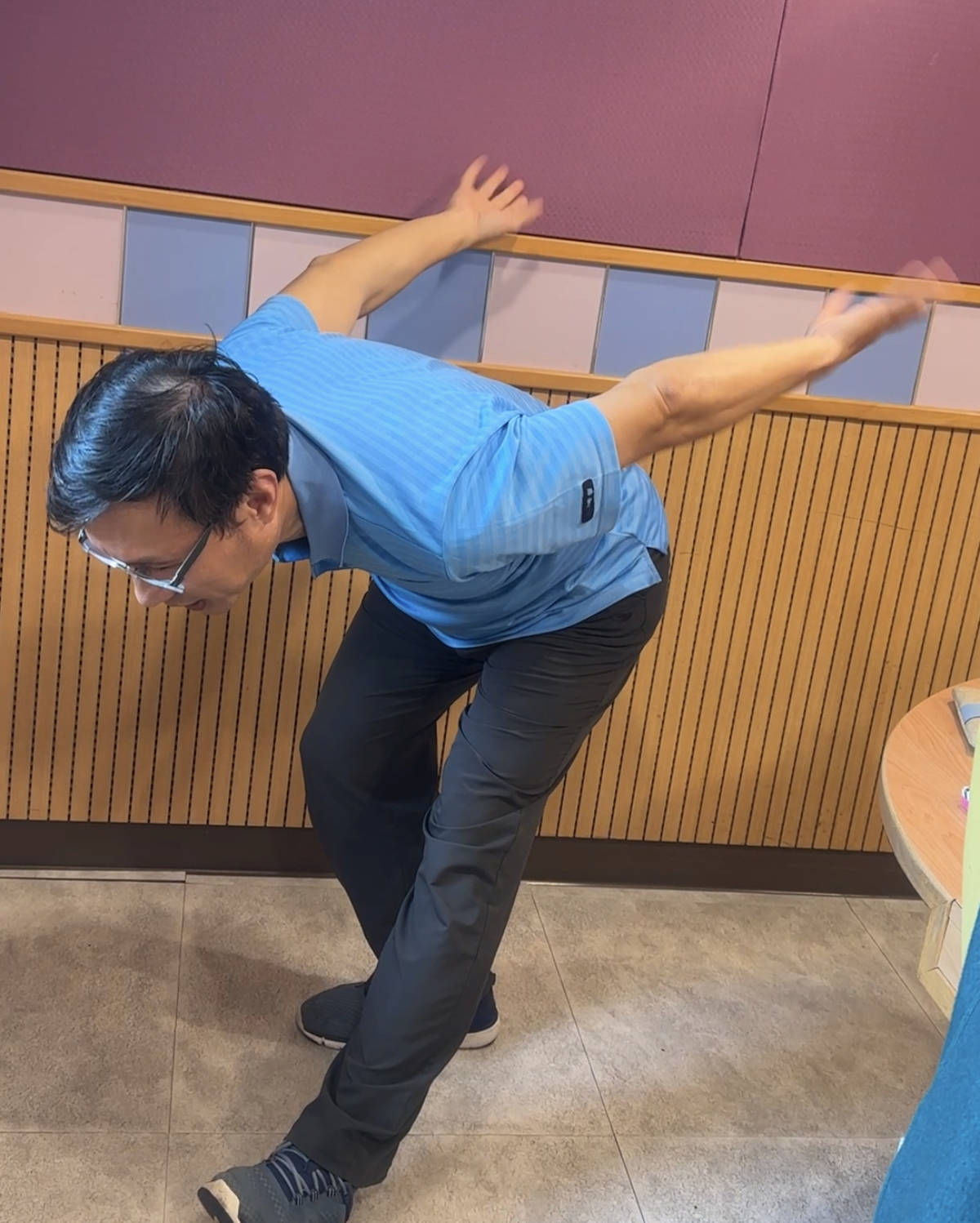 李章智老師教樂齡朋友五禽戲-鳥戲