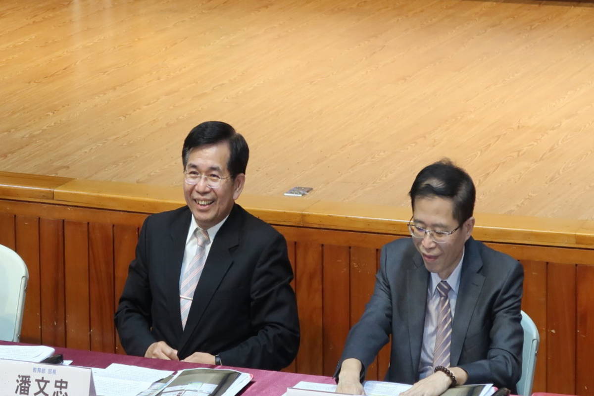 部長任內最後一天主持國中教育會考啟闈記者會