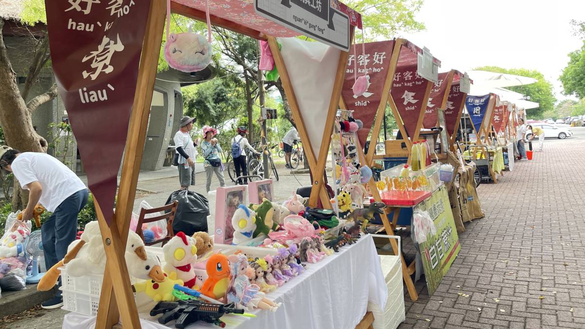 東勢客家文化園區外的客家市集相當豐富(圖片來源：人文國際提供)