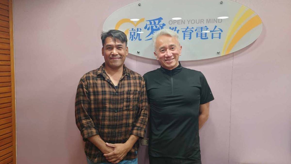 分臺長(右)專訪馬力梵