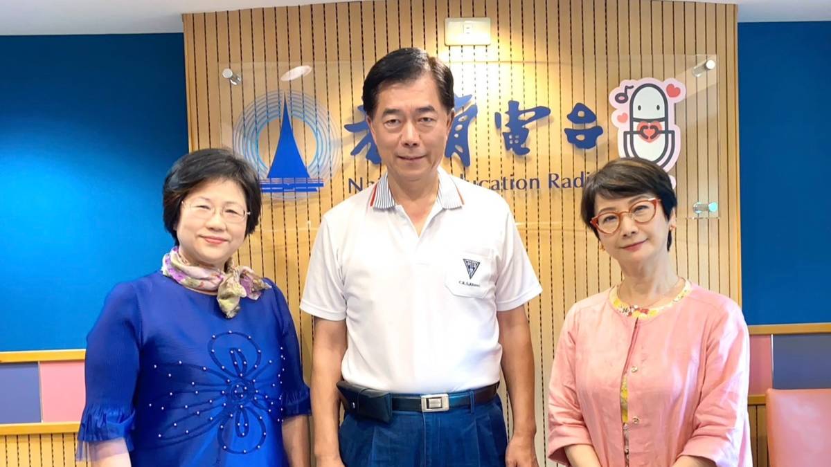 孫維新、臺長、主持人.jpg