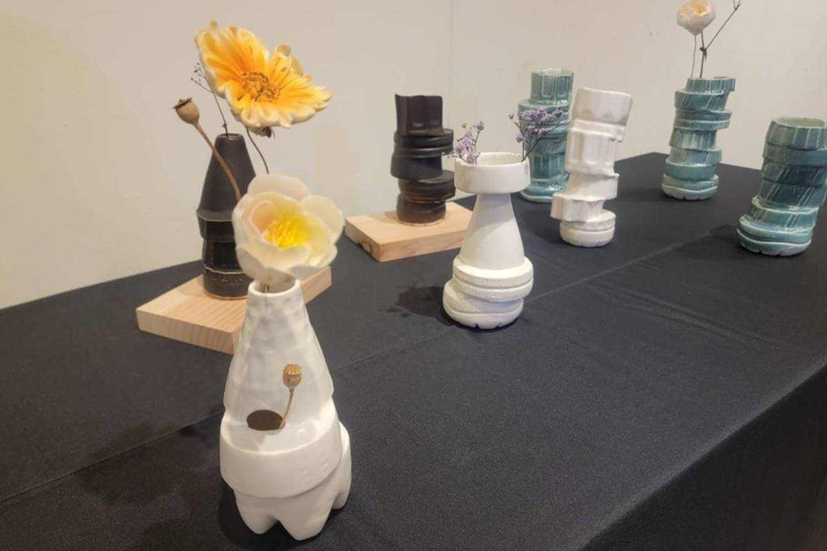 臺東專科學校創意商品設計科畢業展，即日起在國立臺東生活美學館展出，呈現15組以上含括木雕、陶瓷、編織等創意設計作品。