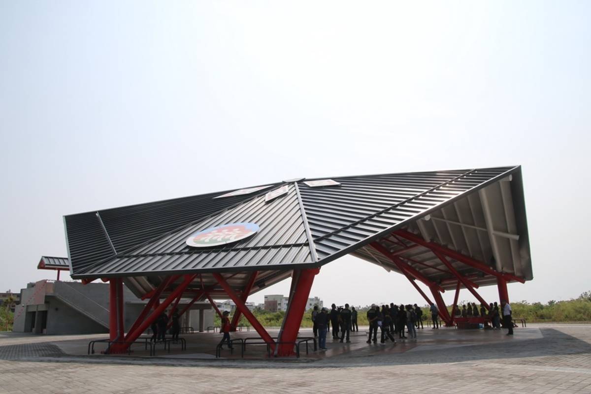 去年完工啟用的馬當部落文化聚會所，以原住民文化資產保存與活化獲得肯定，榮獲2024全國建築園冶獎「公共建築類」獎項。