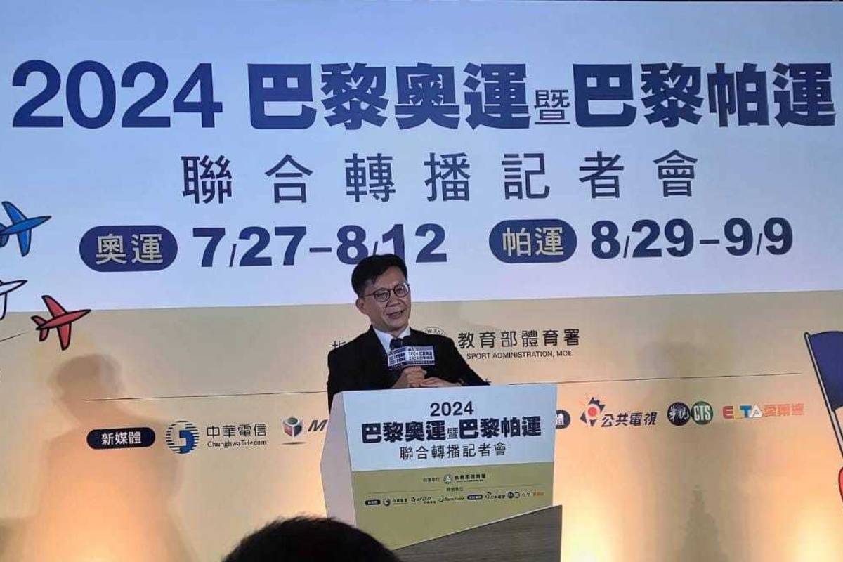 教育部政務次長張廖萬堅致詞