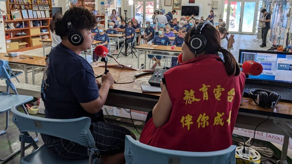 教育電臺團隊前往農村水保署綠色照顧計畫綠療育示範課程直播.jpg