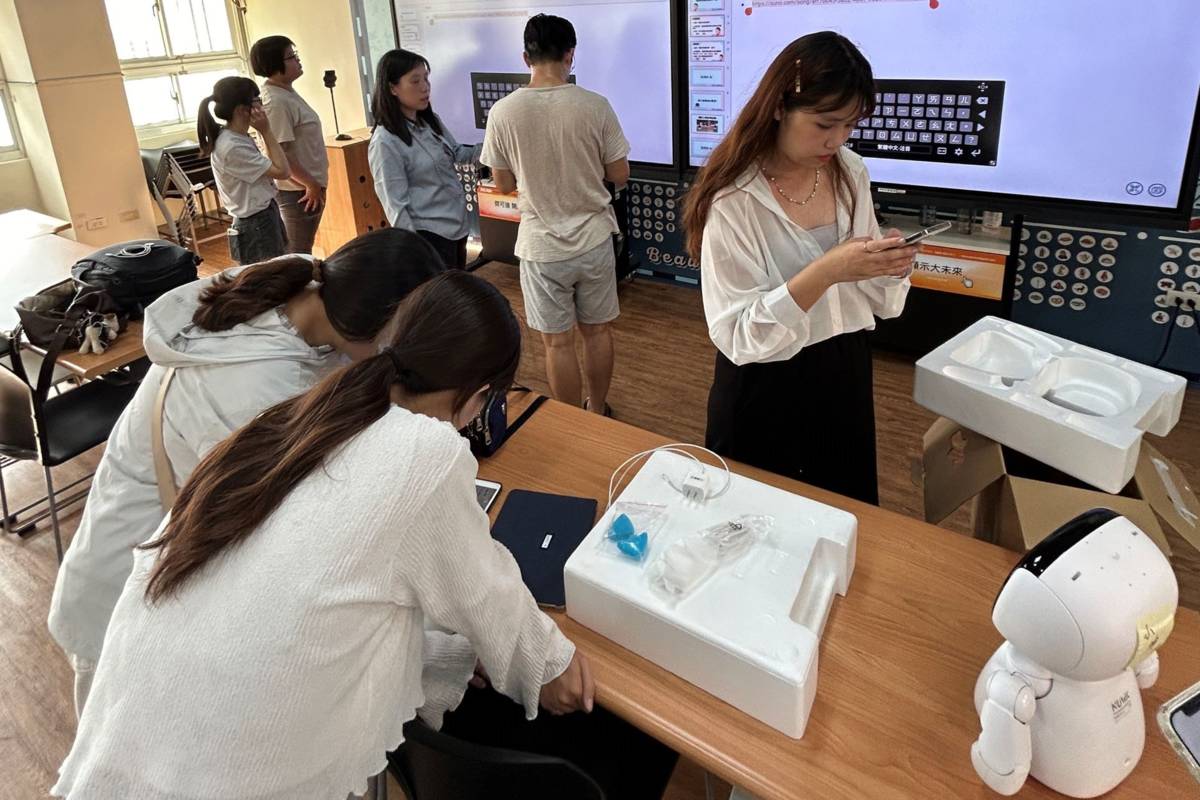 南大師資生AI技術學習為營隊做足準備.