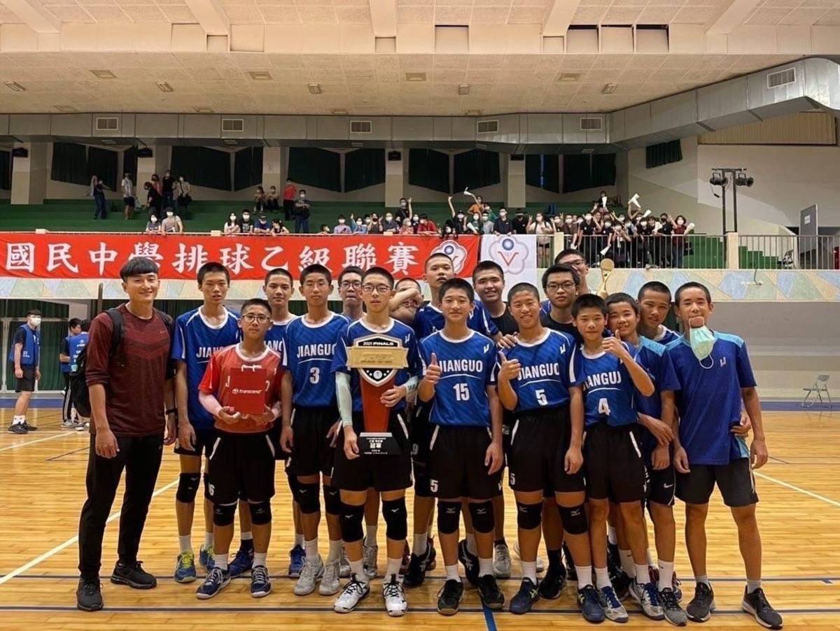 建國國中排球隊重視效率、紀律、品質，以及學生多元發展

