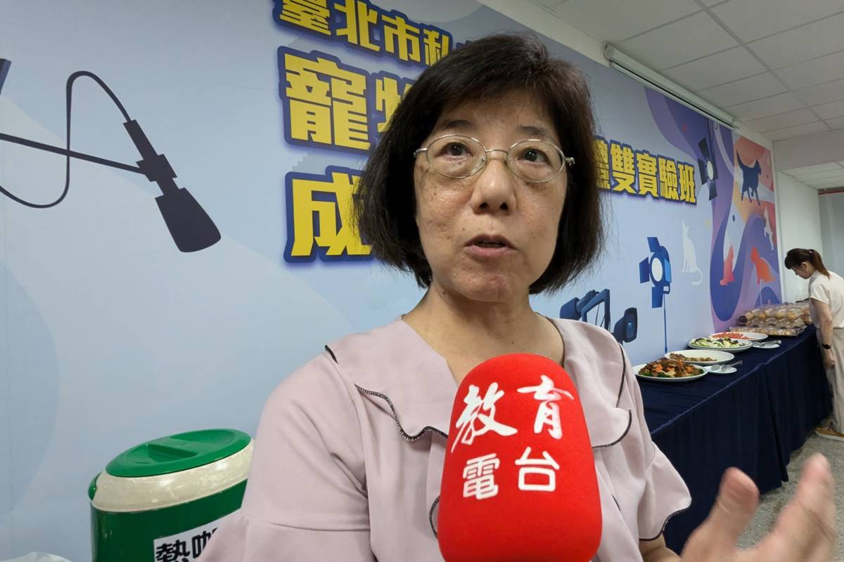 新北市碧華國中輔導主任張世玪，老師參訪技職學校不僅體驗實作，也了解學校設施和特色科系