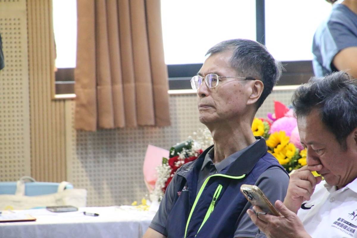 國立臺東生活美學館原館長江愚本月屆齡退休。