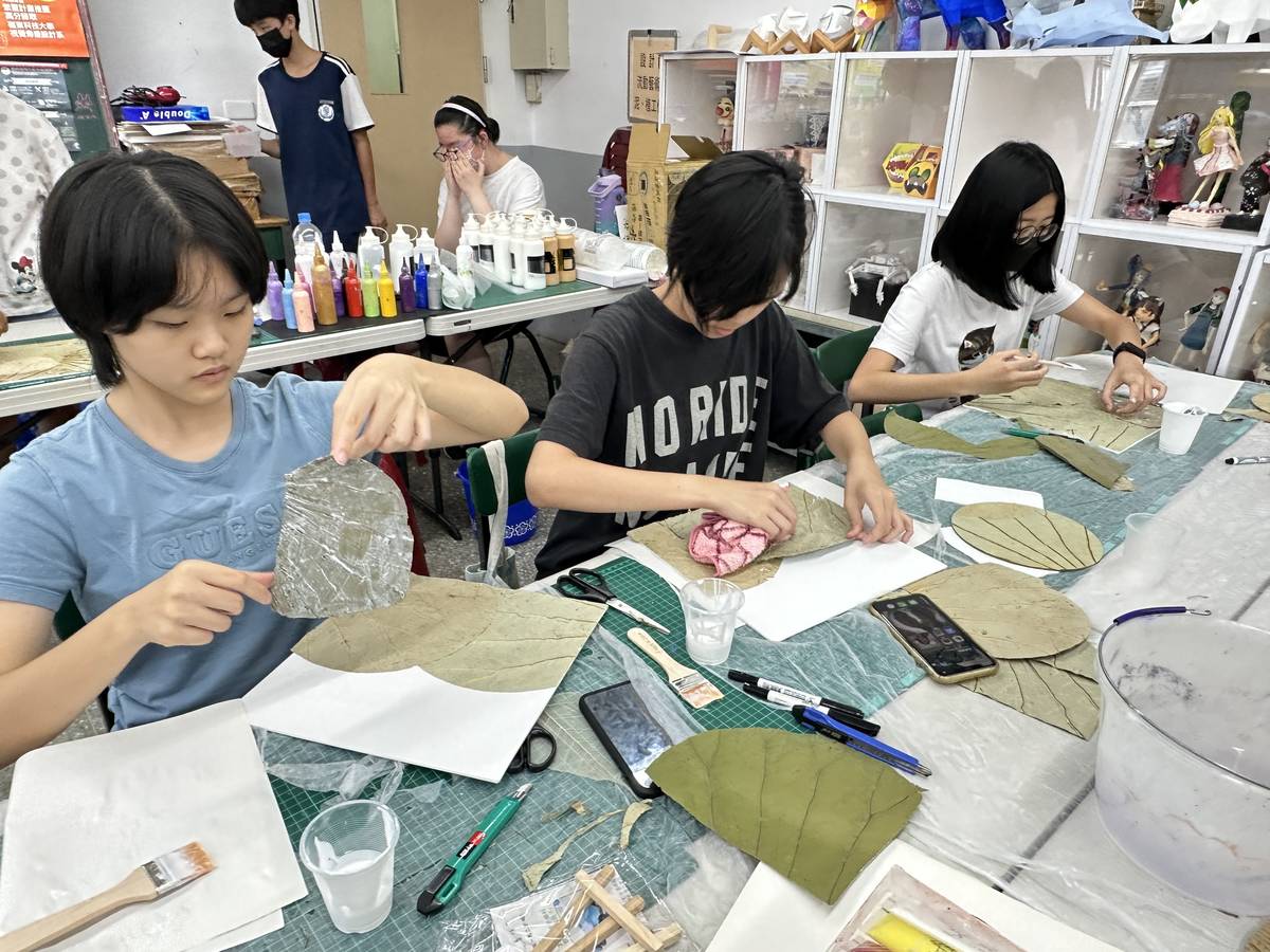 豫章工商設計群-「流動藝術與泥、植工作坊