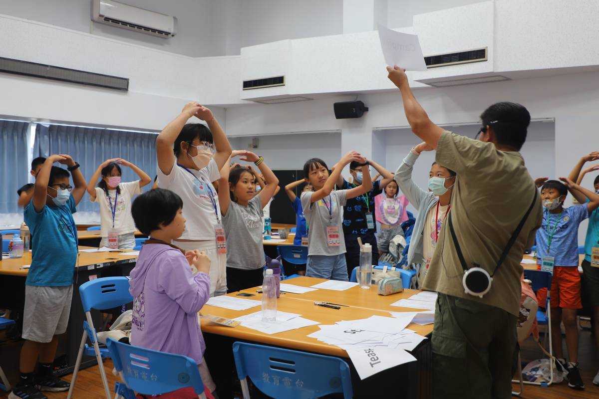 兒童雙語廣播營.jpg