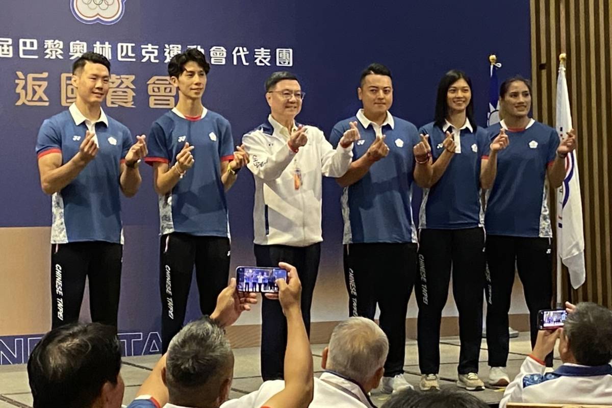 卓榮泰院長也勉勵大家，奧運是一個階段性的成果，也是下一個階段目標的開始，期許選手們持續努力，迎接2026名古屋亞運、2028洛杉磯奧運的挑戰，在世界的舞臺上為自己拼戰。(記者蘇瑞雯拍攝)
